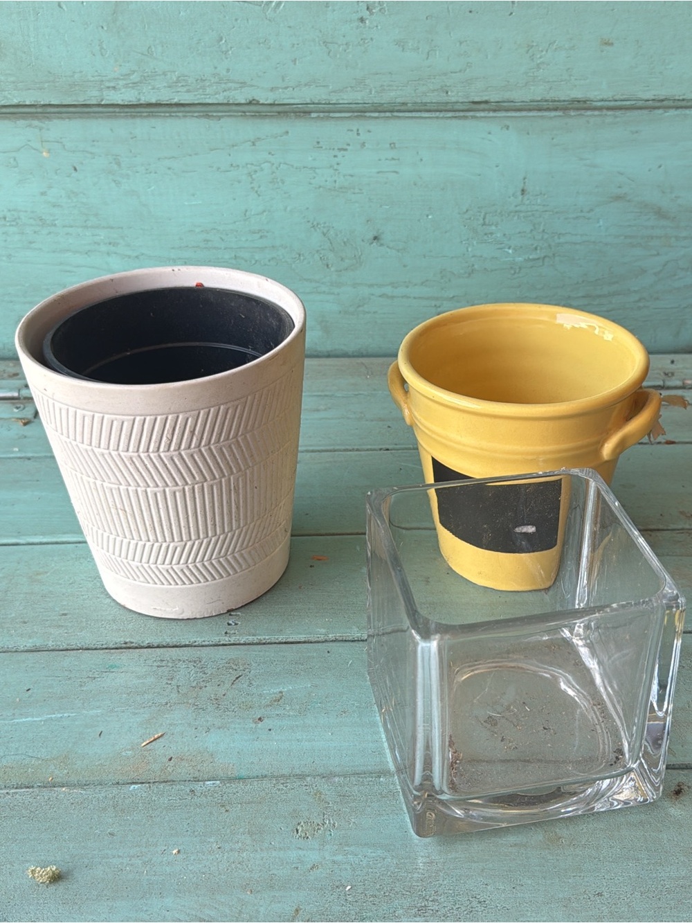 3 small pots for small plants like succulents or cactus
